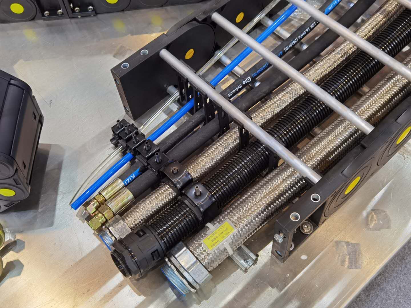 1774515688130128.jpg 大型拖链.jpg